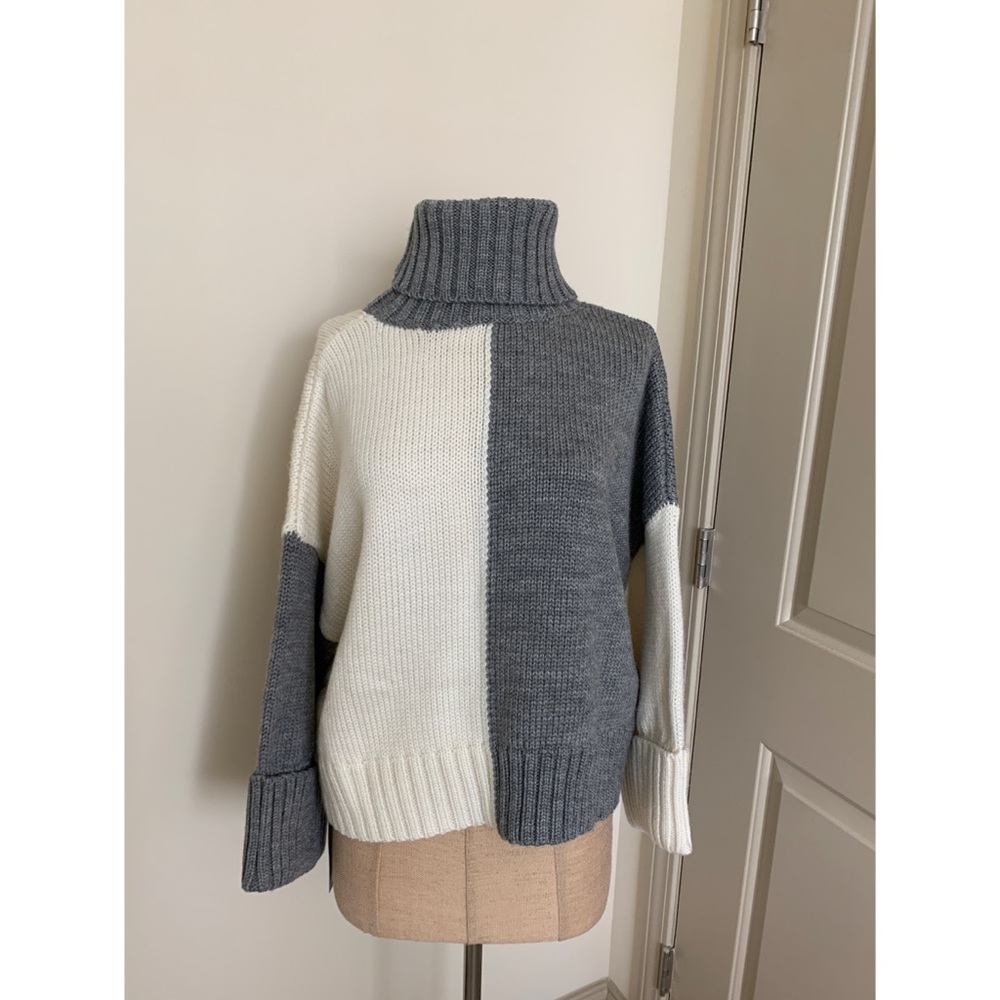 NWT J. Ing Sweater, Size S/M